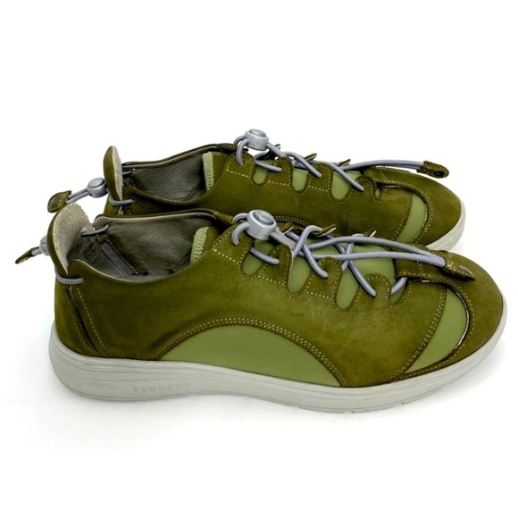 PANDERE Saturday Clinical Professionals Working Shoes in Green Suede - Picture 5 of 12